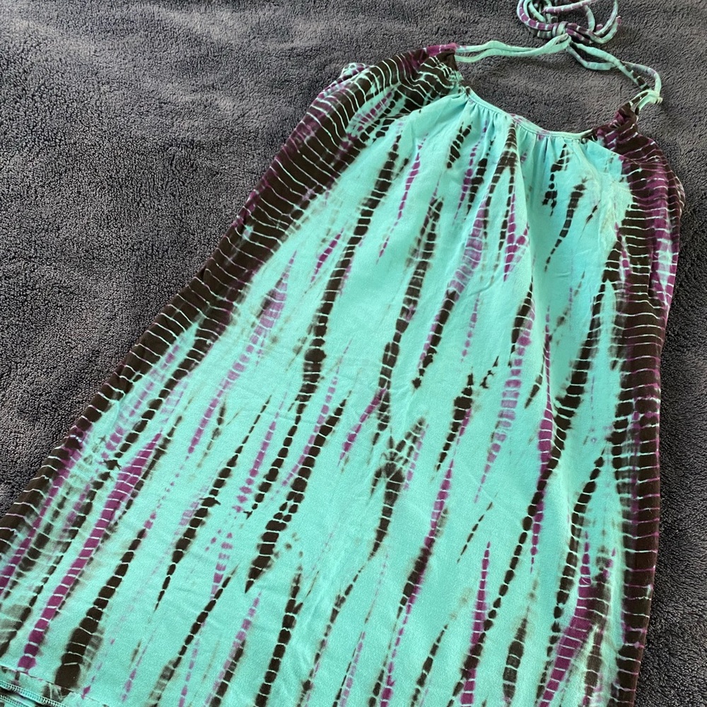 Victoria’s Secret summer built in bra halter dress size small